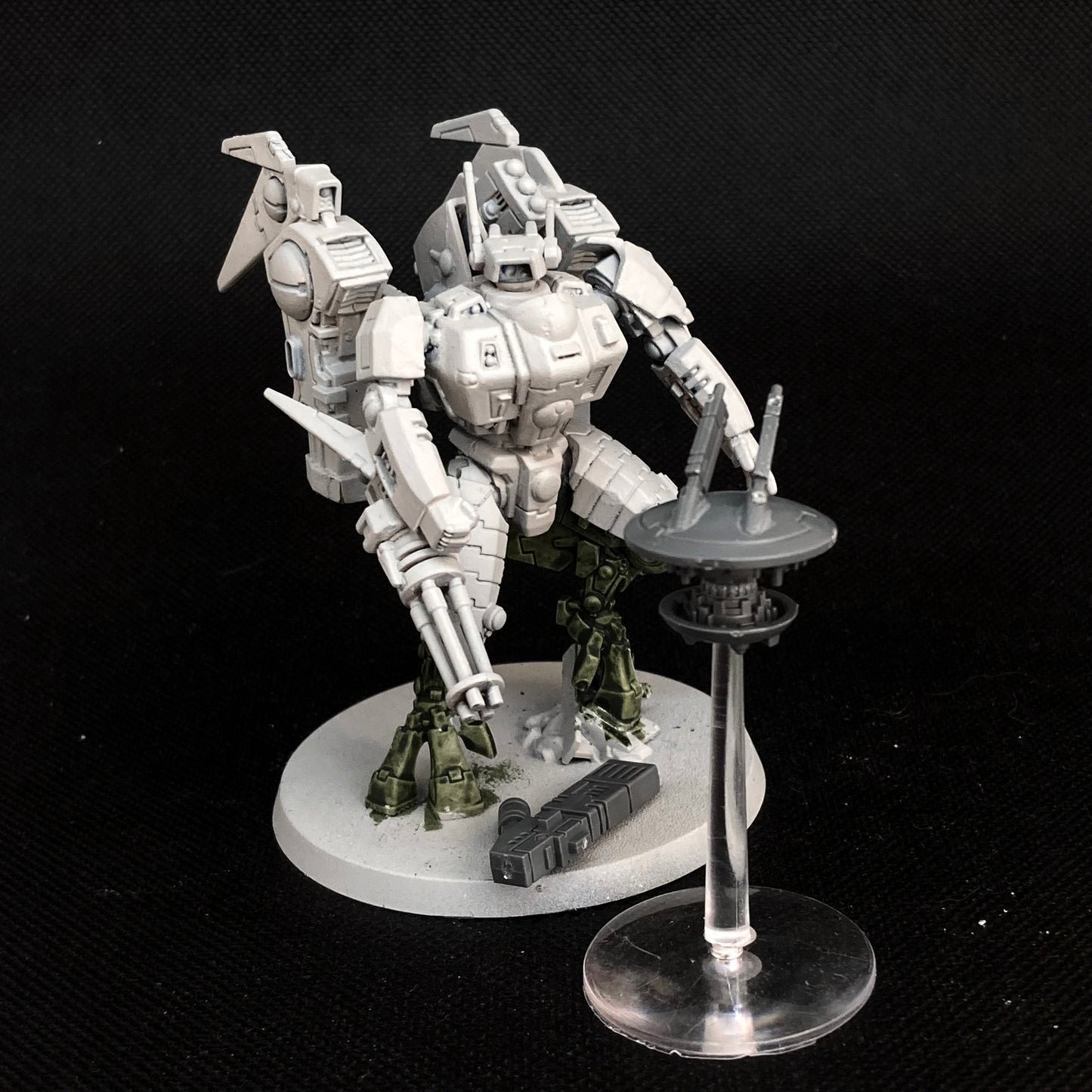 Preloved T'au Battlesuit Commander