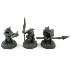20336 Kobolds sculpted by Bobby Jackson from the Reaper Miniatures Bones Black range. A pack of three TTRPG miniatures representing Kobolds for your tabletop games