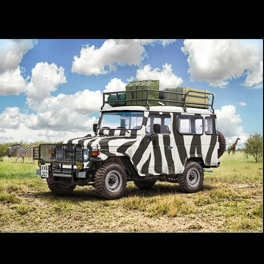 Italeri 1:24 Toyota Land Cruiser...