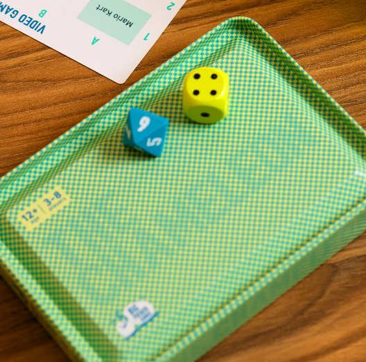 The Chameleon Travel Pack party ...