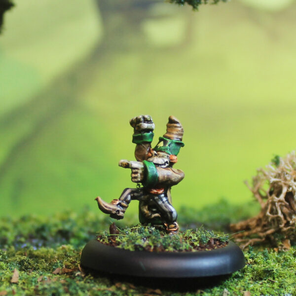 Leprechauns by Oakbound Studio. A pack of three lead pewter miniatures of mischievous leprechaun characters including one standing on his head and one pointing