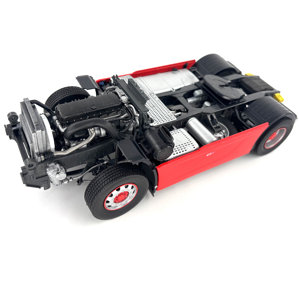 Italeri IVECO S-WAY | 1:24 Scale Model Kit