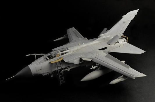 RAF TORNADO GR.4 - Italeri 1/32 ...
