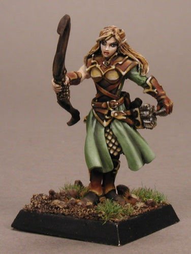 14058: Lorielle Silverrain sculpted by Sandra Garrity, painted by Marike Reimer: www.mightylancergames.co.uk