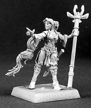 14335: Sielendria, Spell Sister sculpted by Gene Van Horne: www.mightylancergames.co.uk