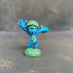 Fungoid from the Reaper Bones Black range pre painted by Mrs MLG. This characterful little fungus is painted in blues, yellows and greens.