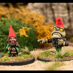 A characterful set of two miniatures, a sneaky gnome and the snitch from the Nightfolk range by Northumbrian Tin Soldier