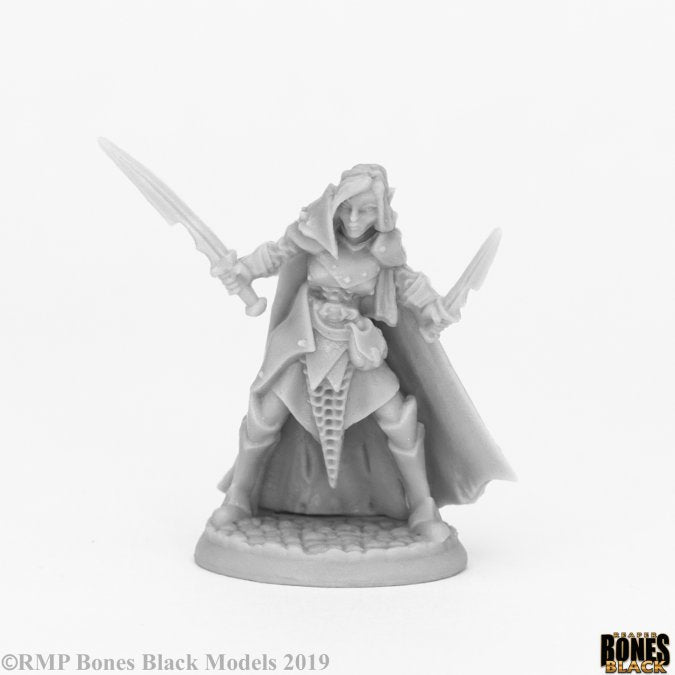 44070 DARK ELF FEMALE WARRIOR Reaper Bones Black- mighty lancer games