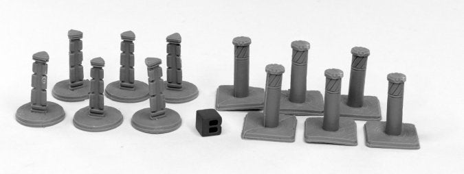 49004 - Bollards x12 (Bones Black) :www.mightylancergames.co.uk