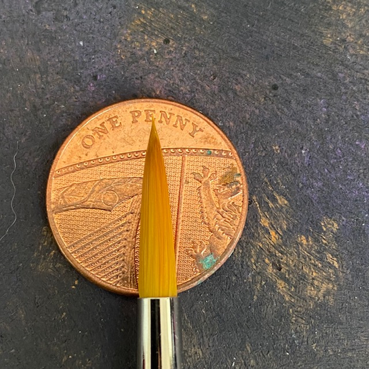 Series 301 Pointed Round Golden-...