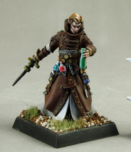 Pathfinder Miniatures - 60044 - Damiel, Iconic Alchemist: www.mightylancergames.co.uk