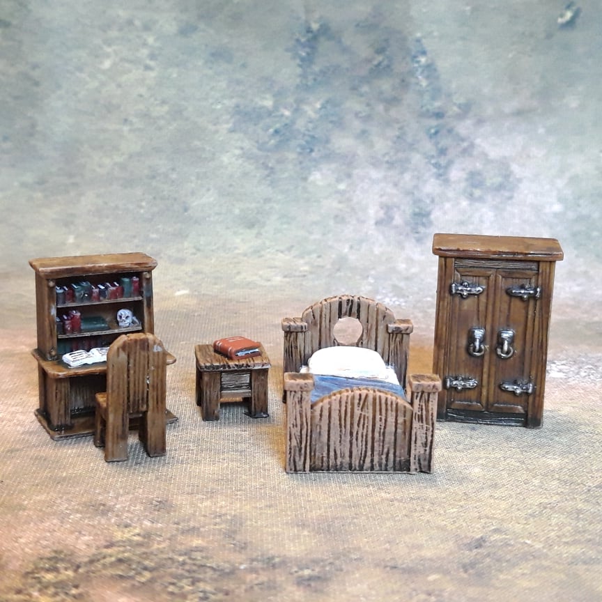 Bedroom Accessories - Iron Gate Scenery