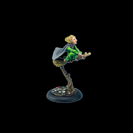 Magrat on Broom - Discworld Miniatures (D02600) :www.mightylancergames.co.uk
