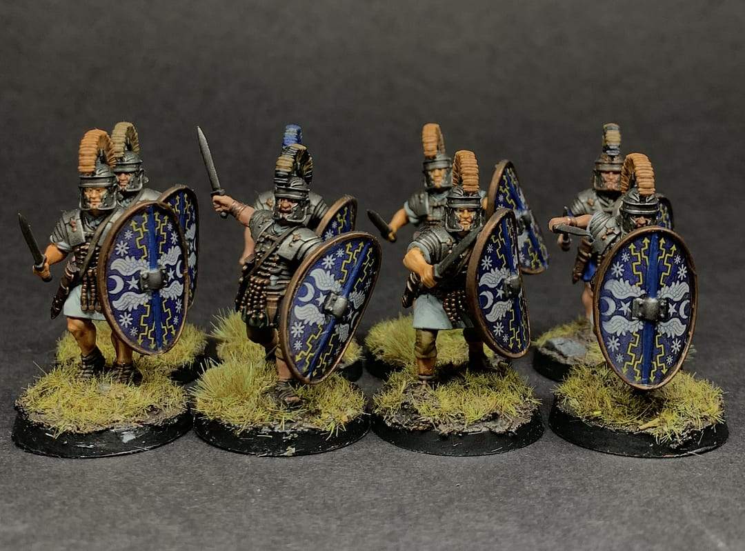 Early Imperial Roman Legionaries Attacking - Victrix - VXA026