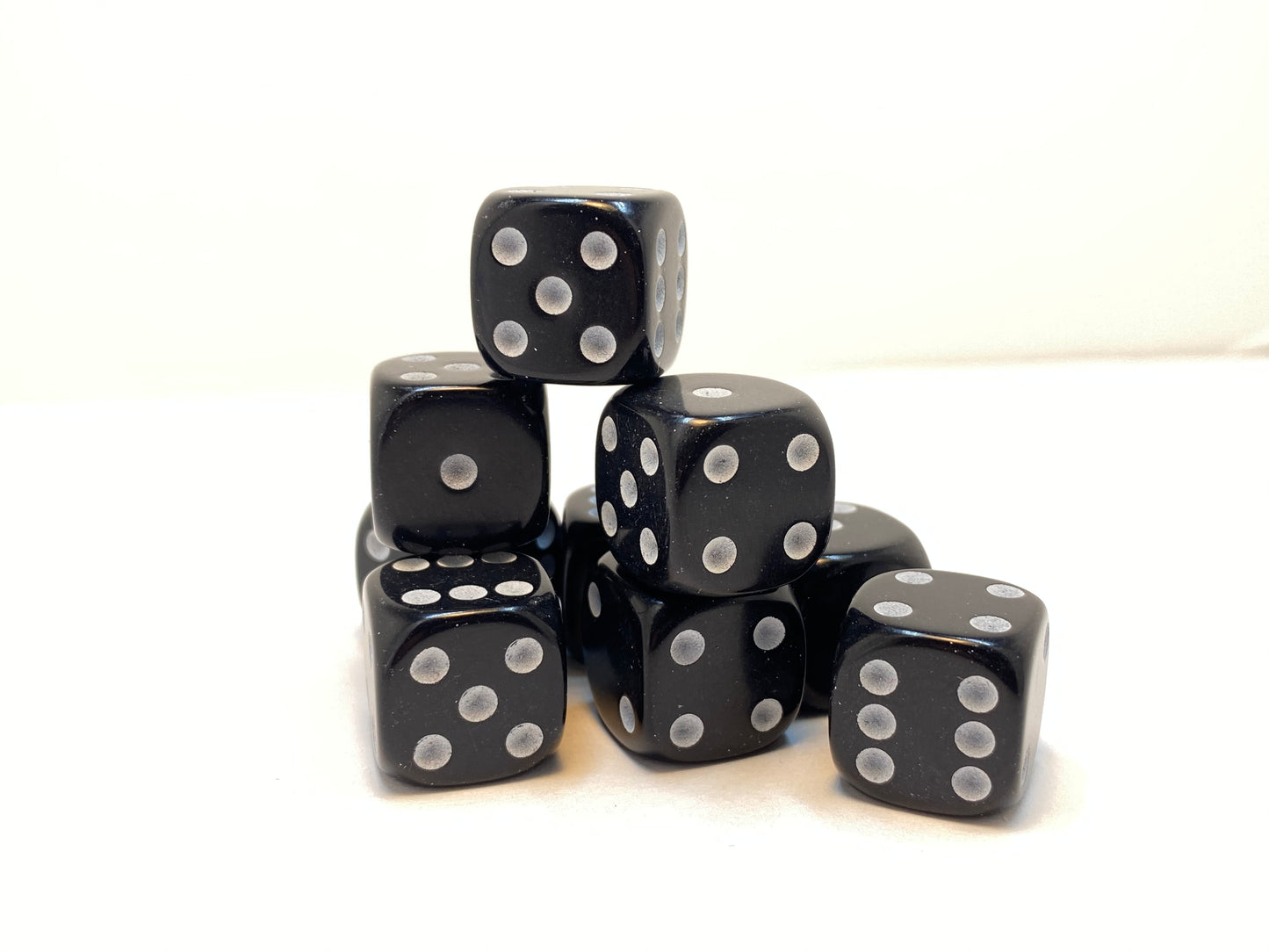 Black - 10 x 16mm D6 (16BKD6)