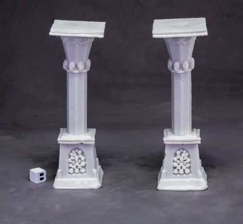 77638 - Graveyard Column x2 (Reaper Bones) :www.mightylancergames.co.uk