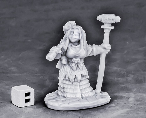 77571 - Dwarf Forge Priestess :www.mightylancergames.co.uk