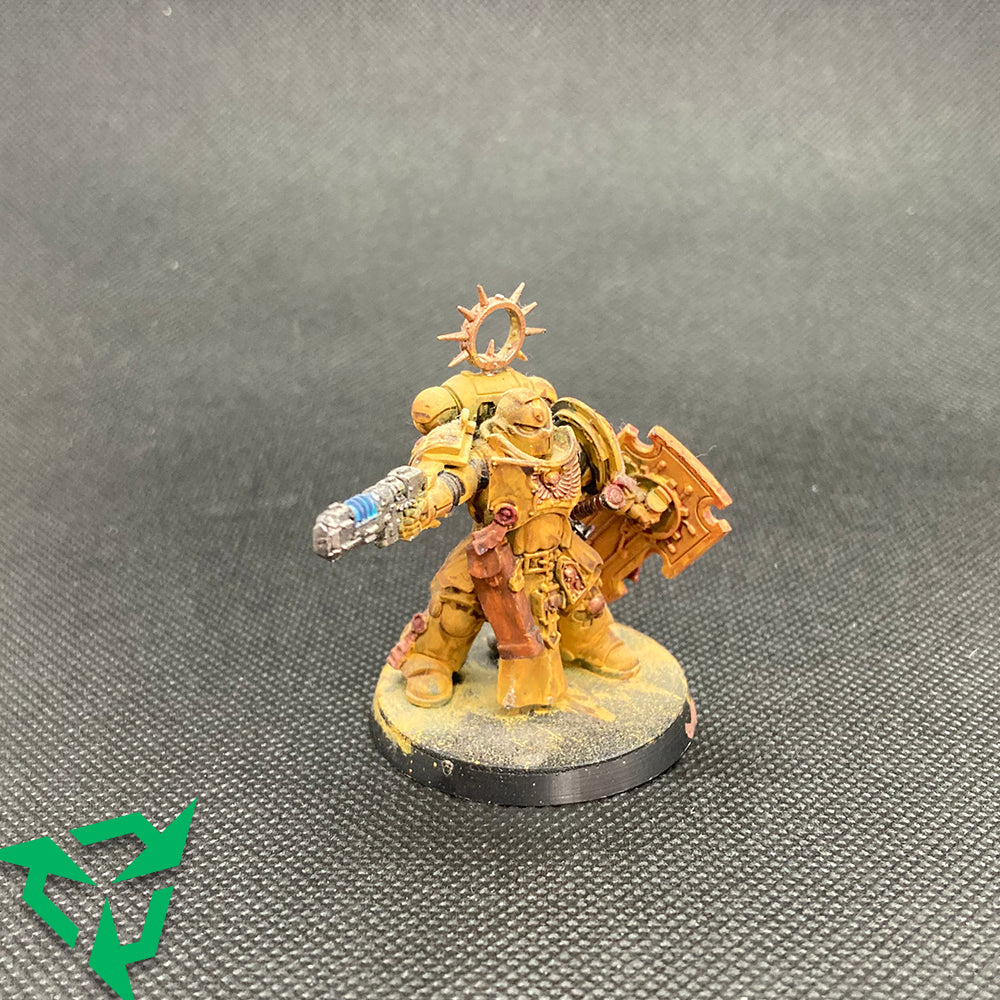 Liutenant With Storm Shield - Preloved Space Marines
