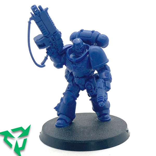 Space Marine Lieutenant w/ Master Crafted Bolter (Trade In)
