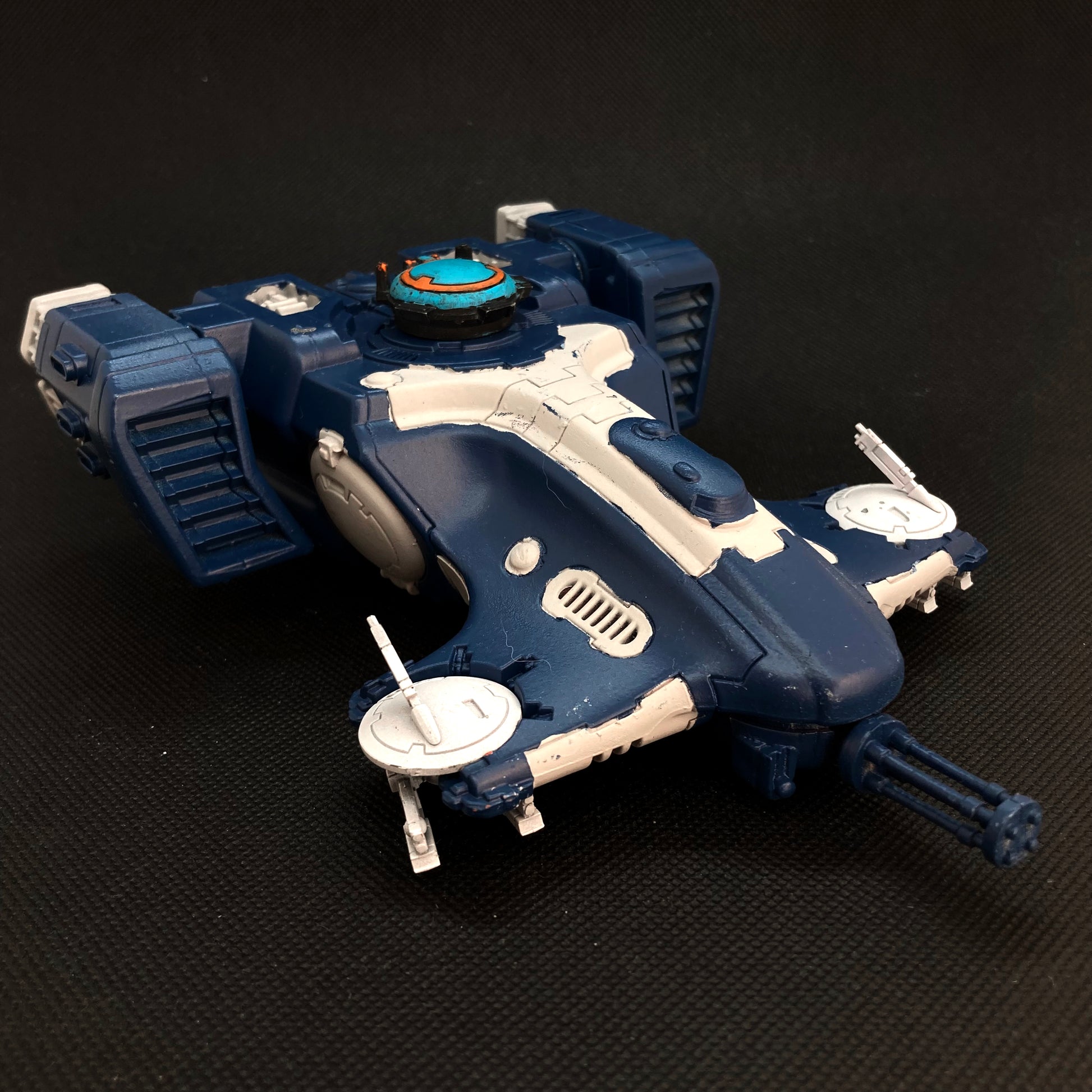 T'au Empire Devilfish Transport (Trade-In)