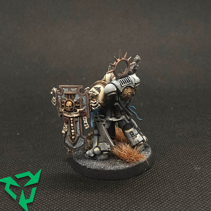 Charcharodons Lieutenant With Storm Shield Preloved Miniatures