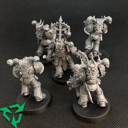 Assembled Chaos Space Marines x5...