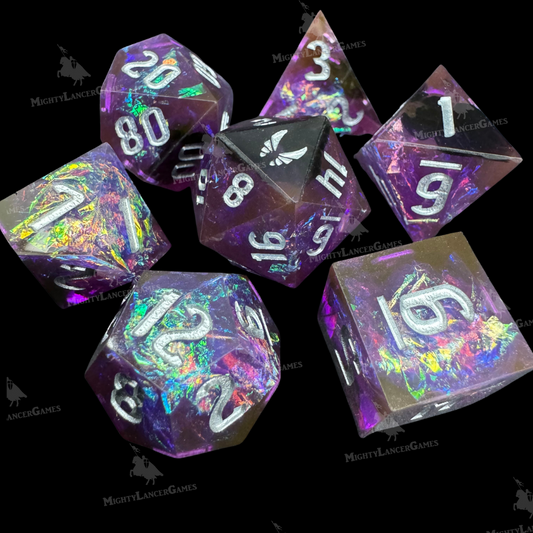 A set of 7 purple sharp-edged di...