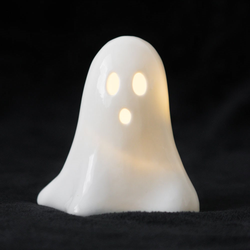 A light up LED ceramic ghost ornament to give you a spooky soft glow through Halloween and beyond, complete with on /off switch this cute little figure will be a great edition to your home.