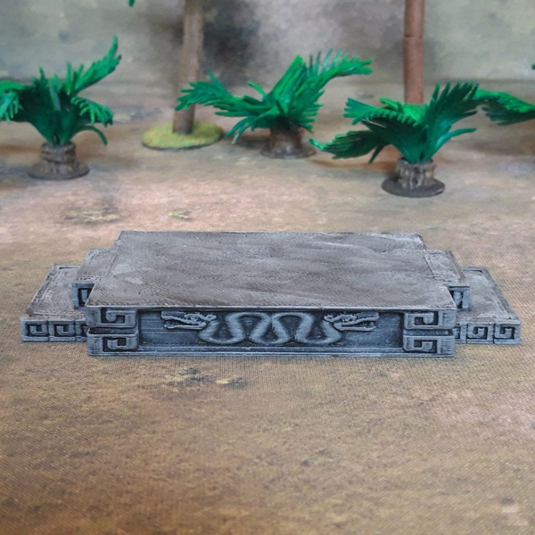 A Aztec Dias by Iron Gate Scenery in 28mm scale produced in PLA representing a flat platform with carved sides to help you add detail and decoration to your Aztec scenery, tabletop gaming, RPGs and hobby dioramas.&nbsp;