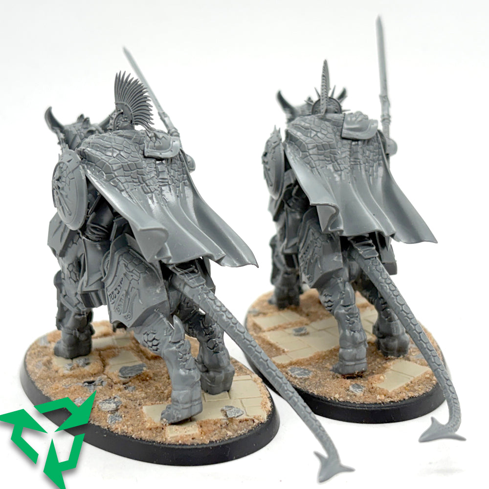 2x Stormcast Eternals Fulminators Back - One Damaged Spear