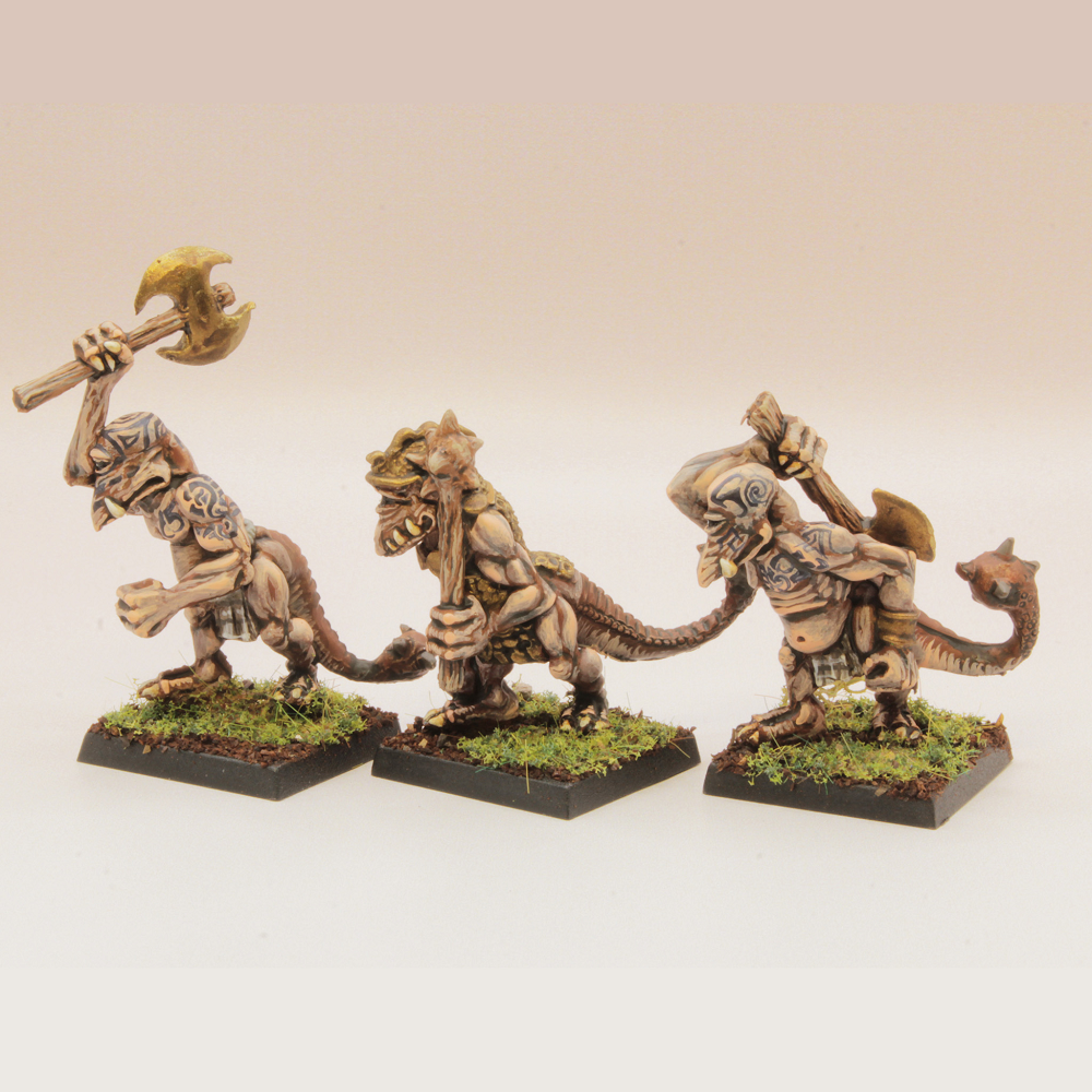 Myeri Taua Fenfolk - Oakbound - Box