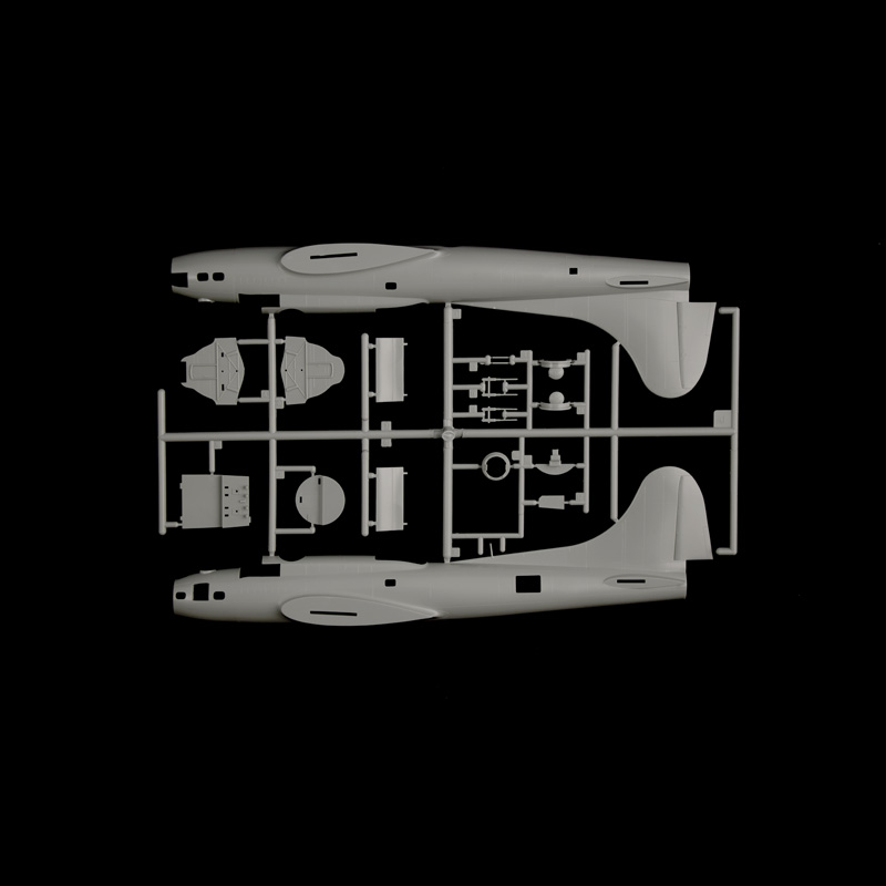 Italeri B-17F Flying Fortress | 1:72 Scale Model Kit