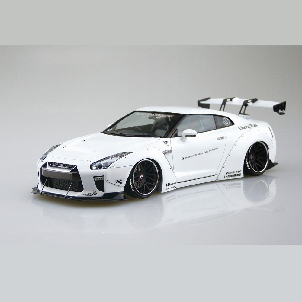 LB Works Nissan R35 GT-R Type 1.5 Liberty Walk - 1/24 - Aoshima scale model kit