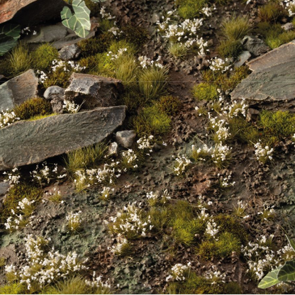 White Lily Tiny Flowers - Gamers Grass