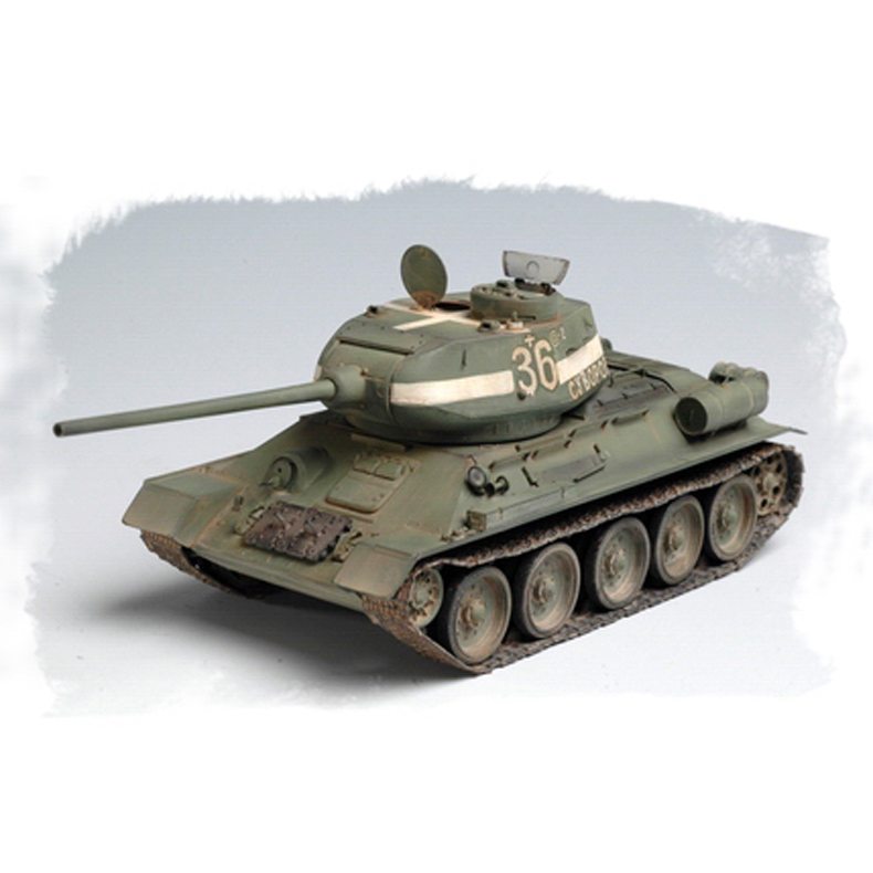 HobbyBoss Russian T-34/85 Tank - 1:48 Scale