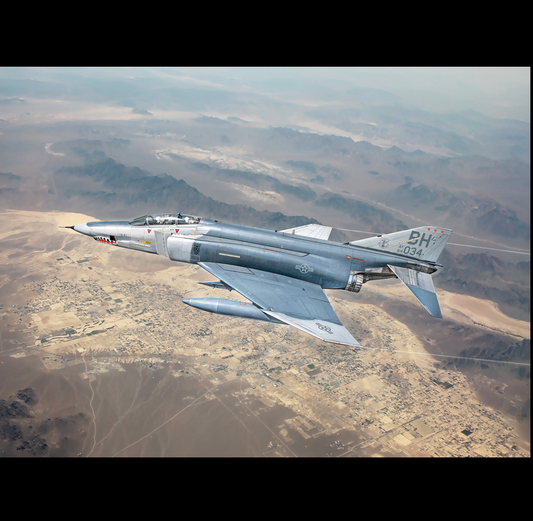 Italeri RF-4C/E Phantom II model...