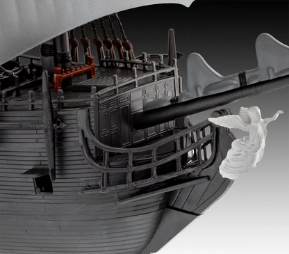 Revell Black Pearl Model Kit - 1/150 Easy Click