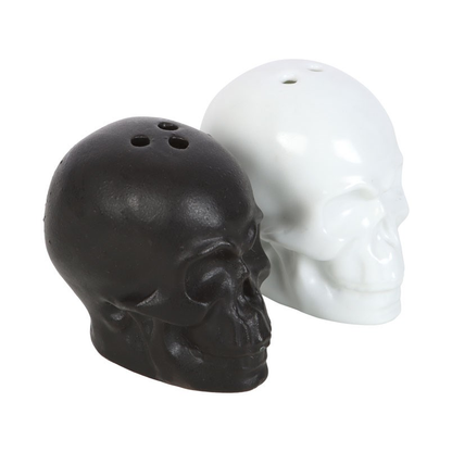 One black and one white ceramic skull for your salt and pepper holding needs, bringing some spooky class to your dinner table, making a great New Home gift for a friend or adding extra detail to your Halloween party.