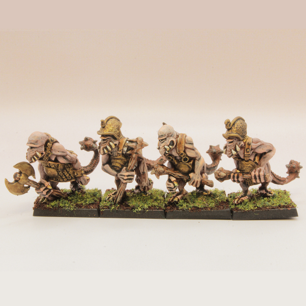 Myeri Taua Fenfolk - Oakbound - Box