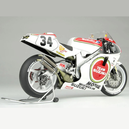 Beemax Suzuki RGV500 XR79 -  1/12 Scale