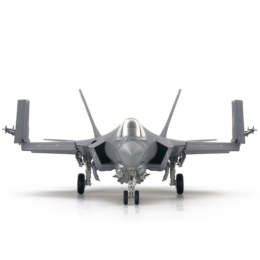 Tamiya Lockheed F-35 C Lightning...