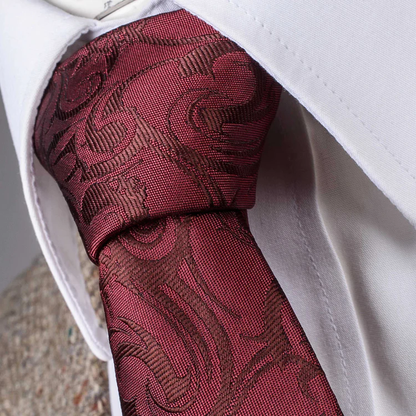 Warhammer 40k Chaos Tie, add a little Chaos to your day with this 100% polyester blend, Khorne red coloured tie with Chaos symbol logo detailing and removable pin badge