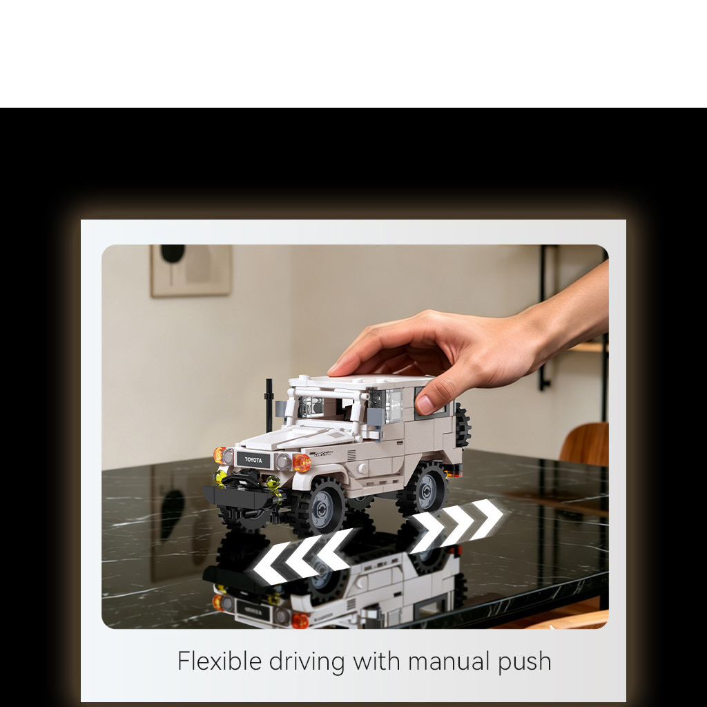 CaDA Toyota Land Cruiser FJ40 - 1:24 Scale Building Brick Model Kit