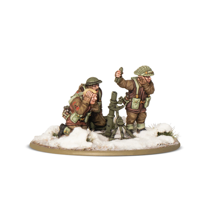 British & Canadian Infantry (Winter) Medium Mortar Team. Two miniature figures in military gear on a snowy base with a white background