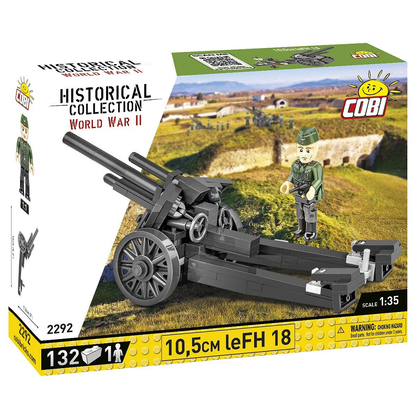 Cobi 10.5 cm leFH 18 model kit, 1:35 scale, includes 132 building blocks and a German artilleryman figure, measuring 16cm x 7.5cm, featuring a movable barrel and photo-realistic design.