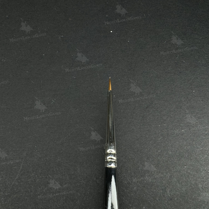 Rosemary & Co Series 363 size 0. Artistic brush with a black handle on a dark textured background