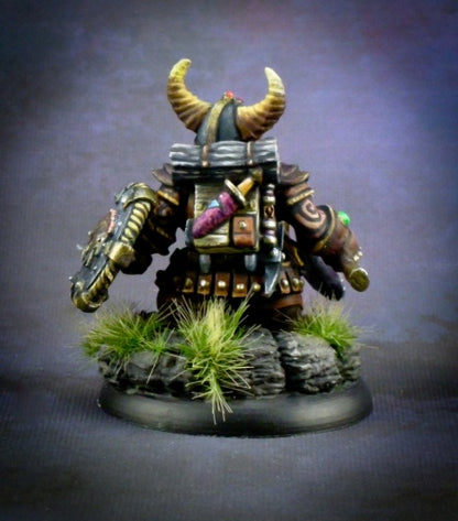 Dain Deepaxe Reaper 01610: www.mightylancergames.co.uk