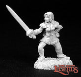 02801 Evalyn, Female Duelist