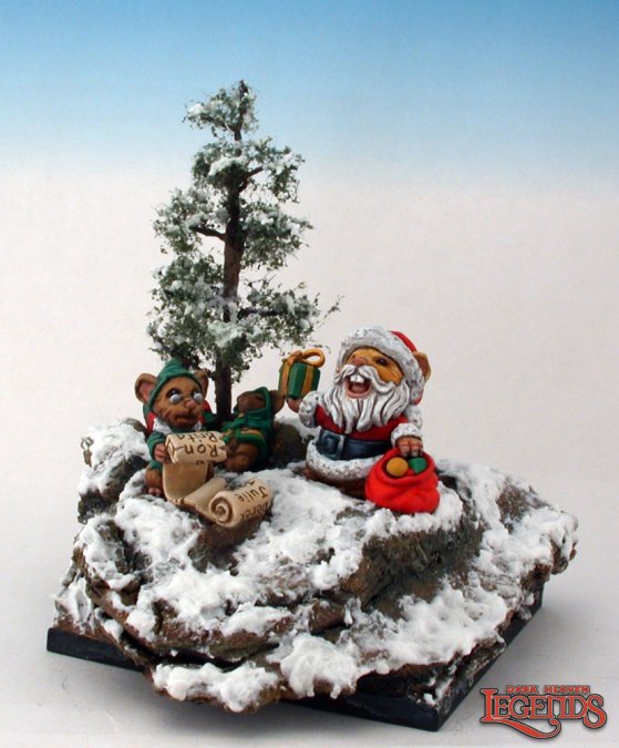 03543 Santa Mousling And Helper
