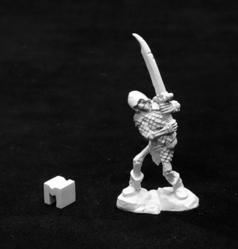 03945: Bog Skeleton with Two-Handed Sword sculpted by Julie Guthrie